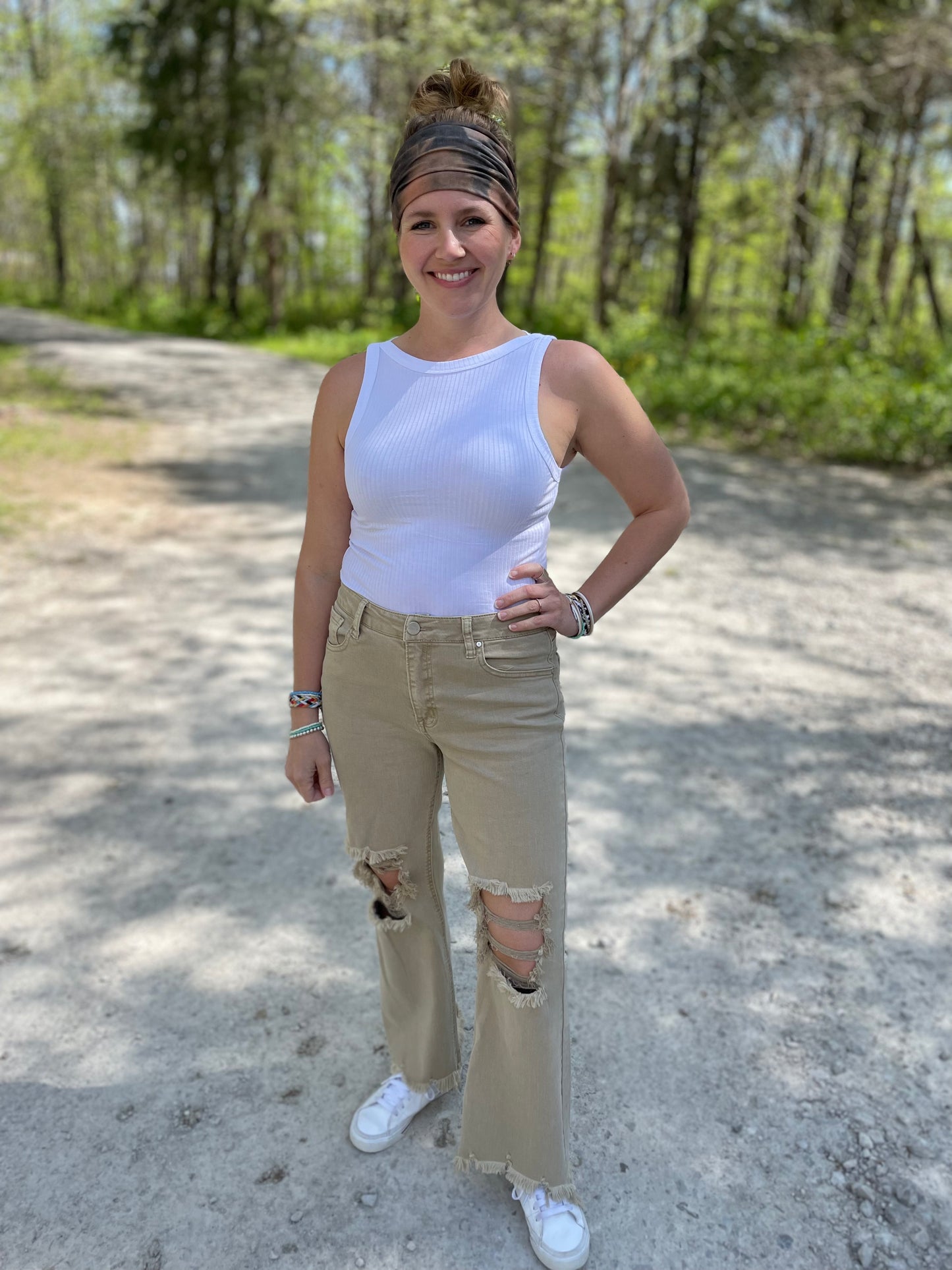 Basic Ribbed Tank {White}