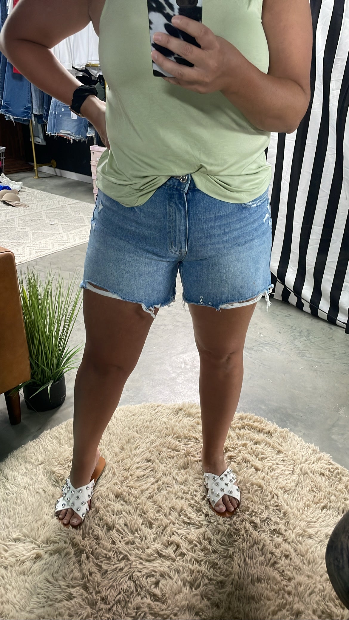 Holly Mid Rise Shorts